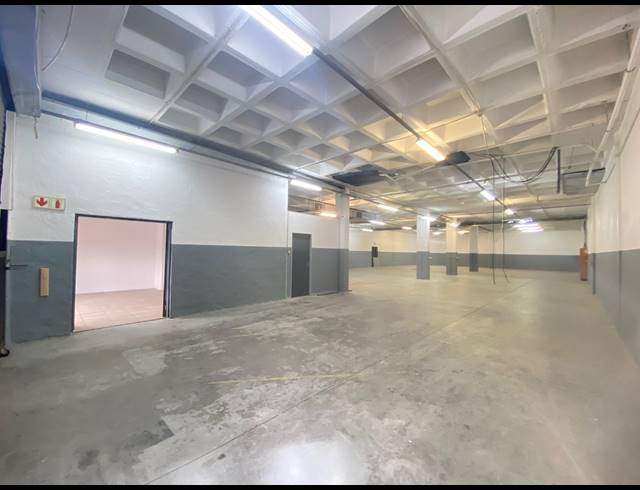 749M² WAREHOUSE TO LET IN RANDBURG CENTRAL